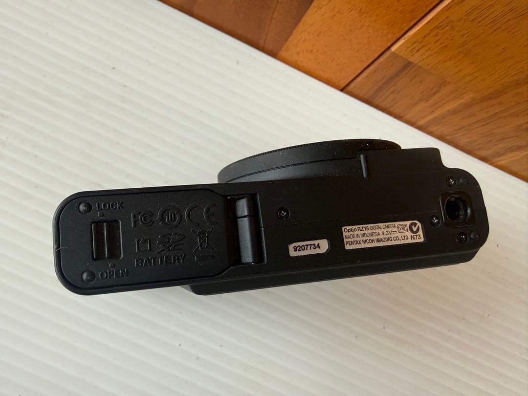 PENTAX OptioブラックRZ18デジカメ(a42)