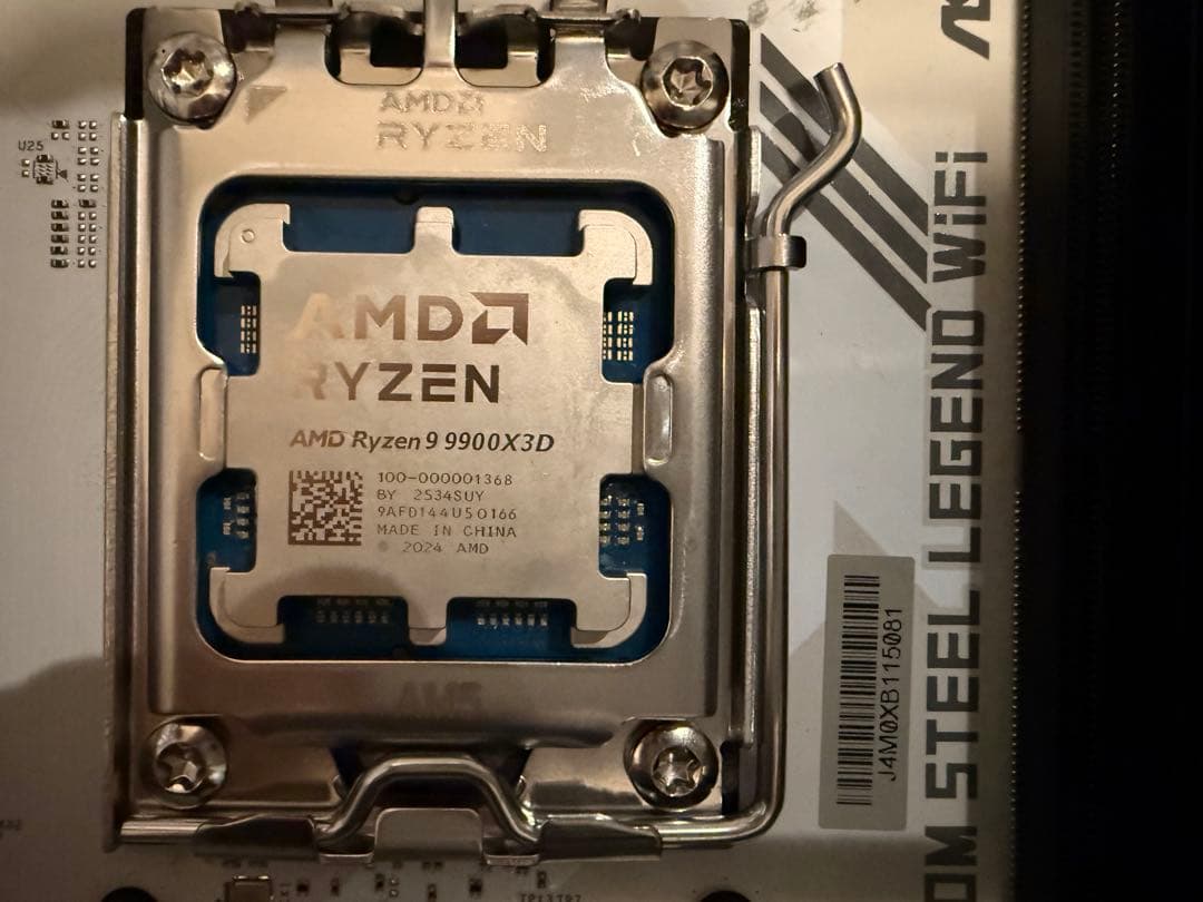 AMD Ryzen 9 9900X3D CPU 動作未確認