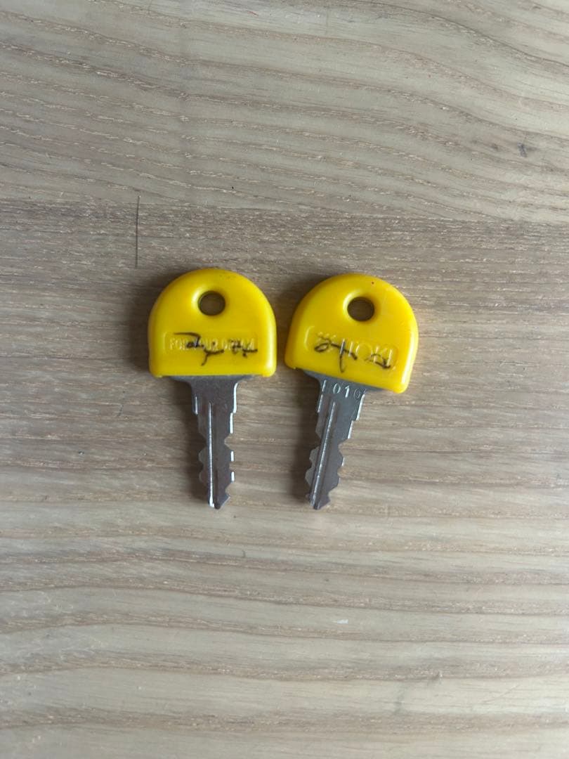 木製ナチュラルデザイン学習机　無垢材　ダーラナホース　北欧デザイン