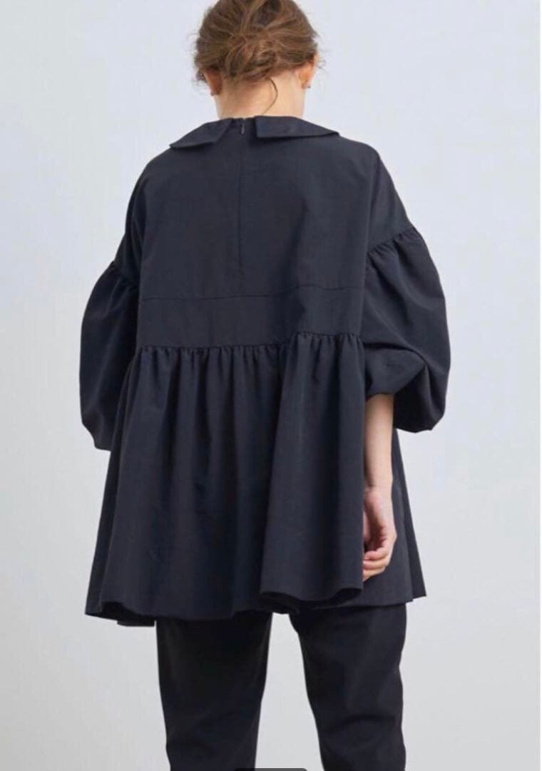 ヨリ yori フラットカラーティアードブラウス　 ネイビー