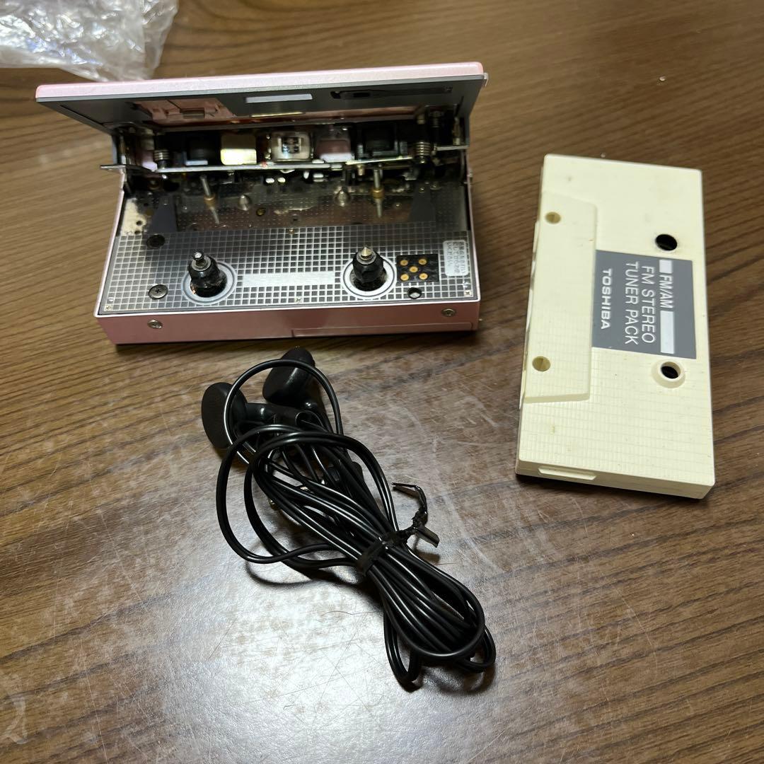 TOSHIBA Walky KT-AS10カセットプレーヤー　ジャンク