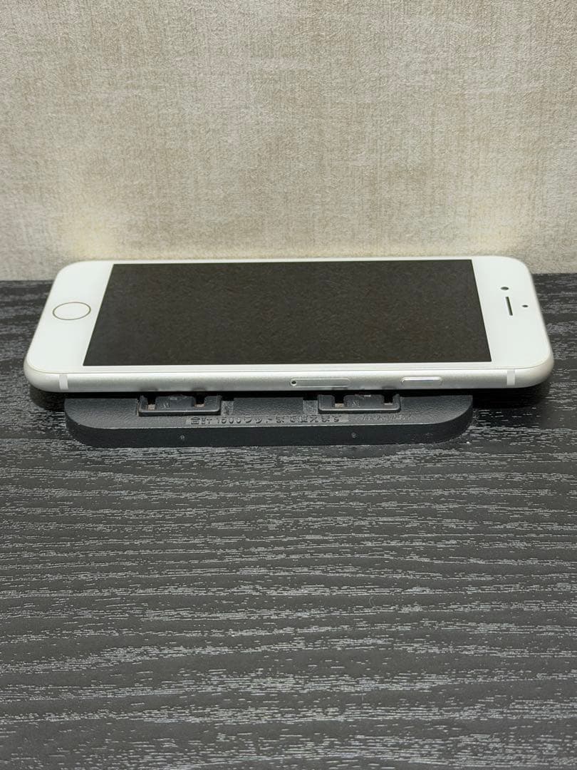 【美品】　iPhone8 256GB シルバー