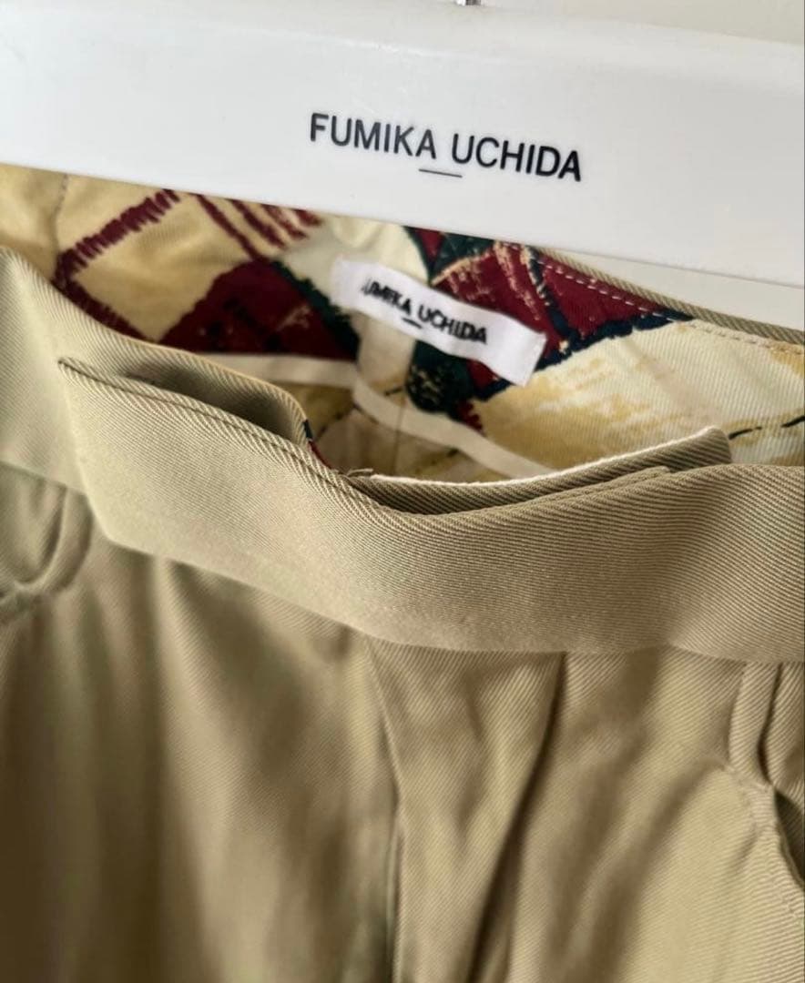 fumika uchida スラックス