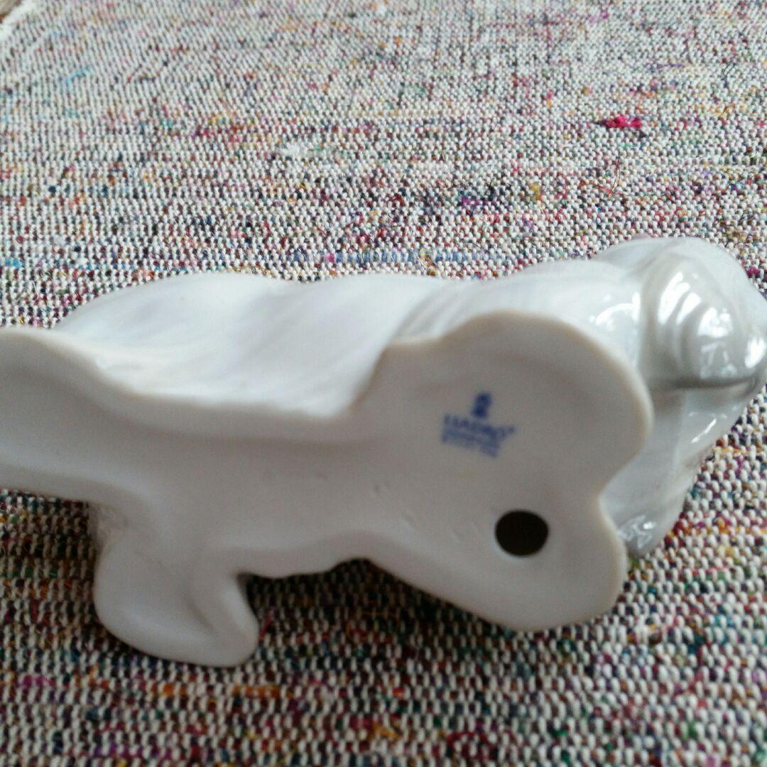 リアドロ陶器置物マルチーズ