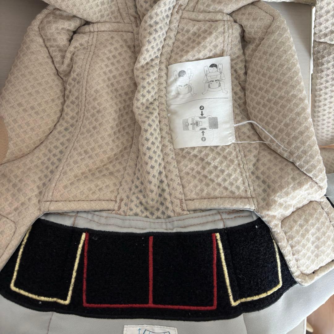 エルゴ　抱っこ紐　オムニブリーズ　サンドベージュ