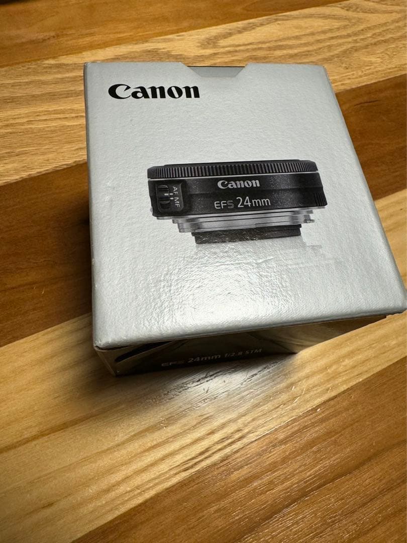 Canon カメラレンズ　EFS 24mm f/2.8 STM