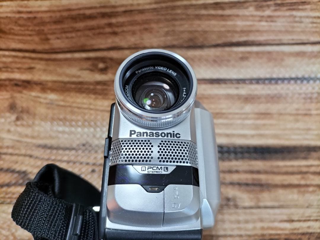 撮影再生ダビングOK　超美品　Panasonic　NV-DS88　付属品あり
