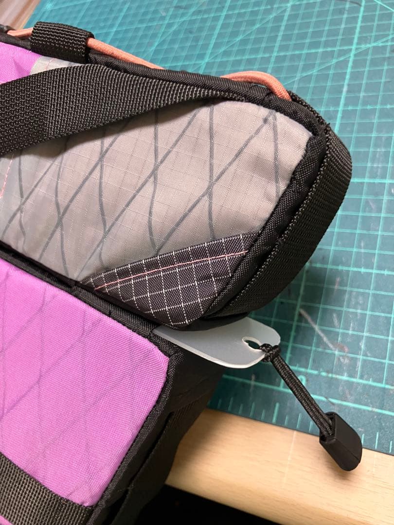 ハンドメイド　上下分割式フルフレームバッグ　X-PAC オリーブ　マルベリー