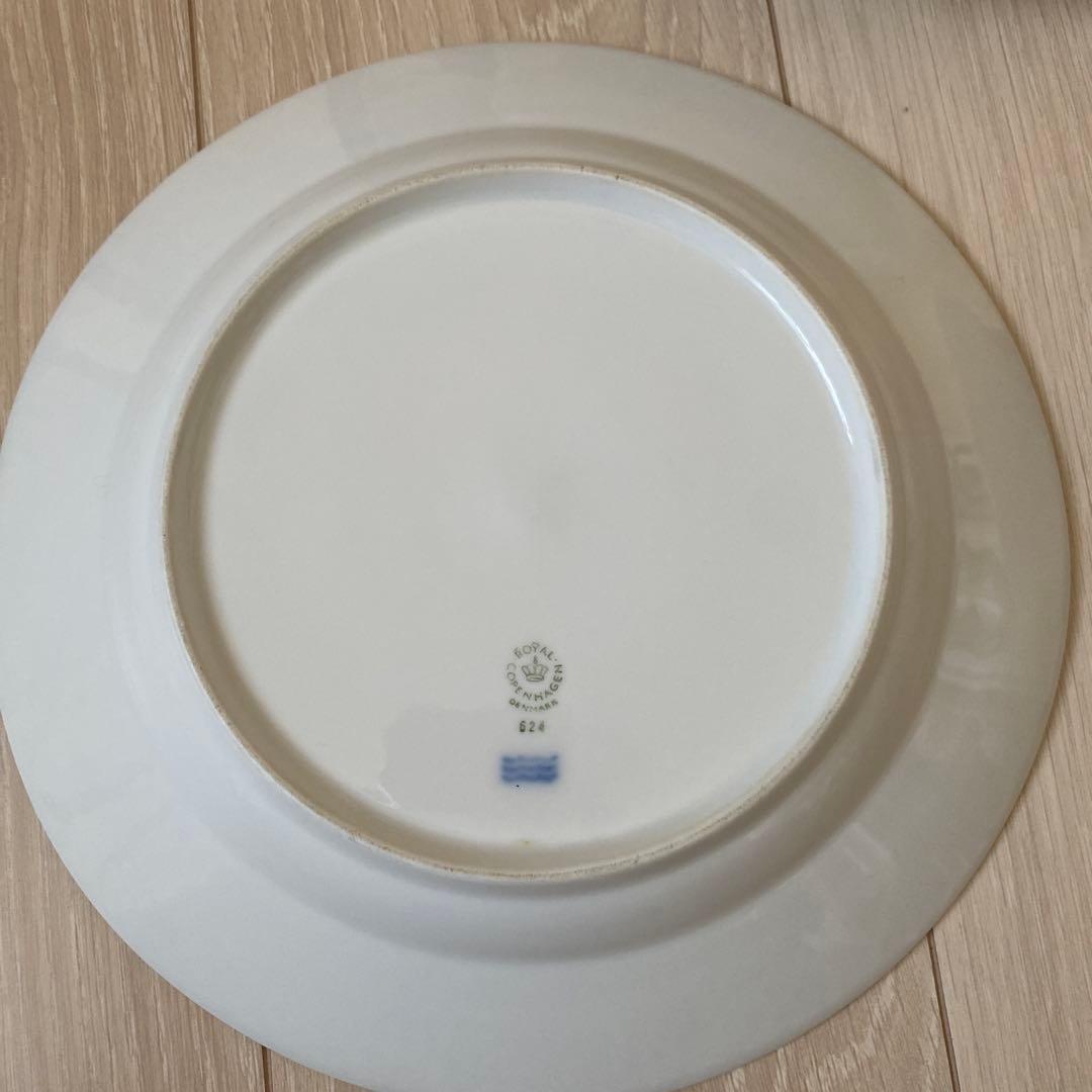 ロイヤルコペンハーゲン　ホワイトフルーテッド ハーフレース プレート 25cm
