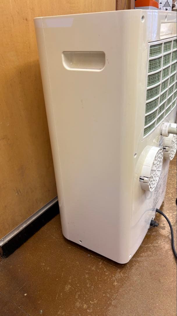 トヨトミ　スポット冷暖エアコン「TAD-22NW」