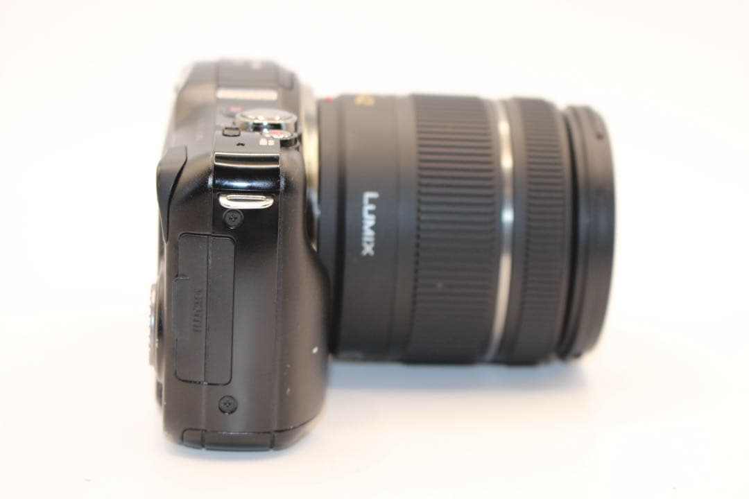 ★ショット数6365回★ LUMIX DMC-GF3 レンズキット　ミラーレス