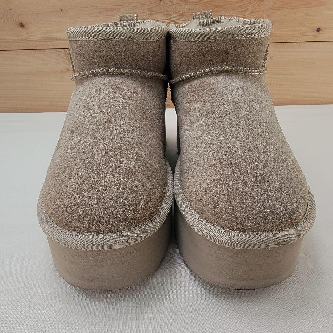 アグ クラシック ウルトラ ミニ プラットフォーム ベージュ 23cm