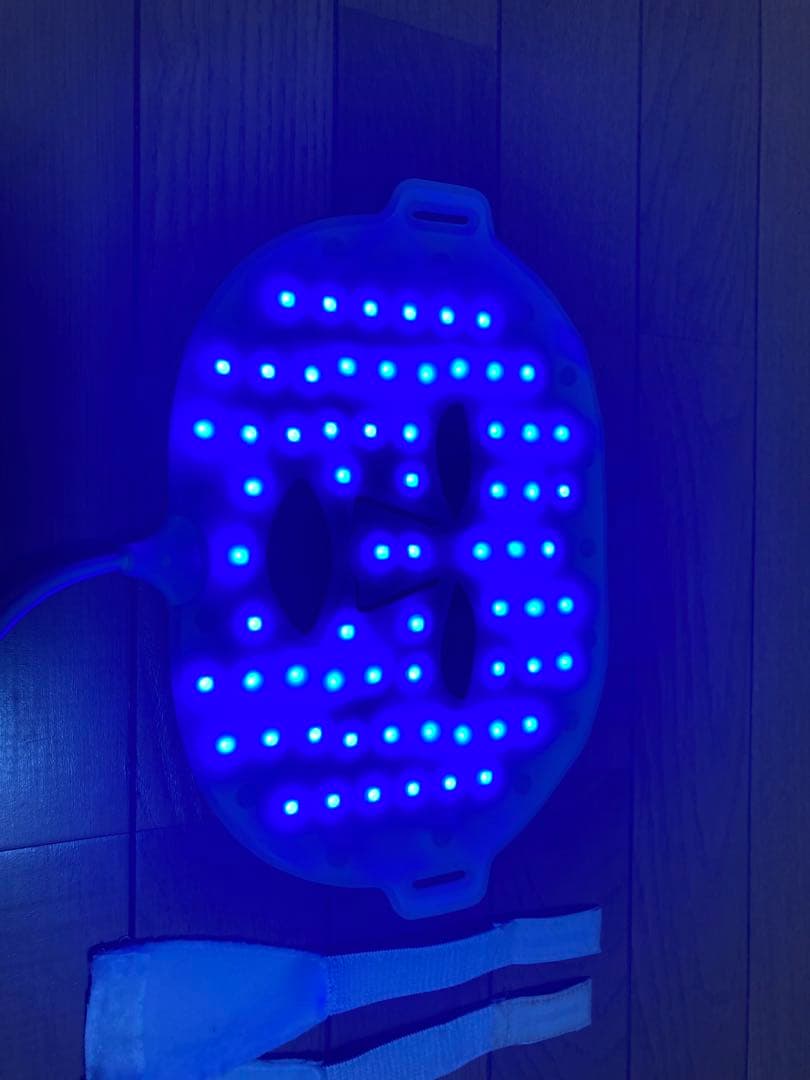 Aduro LEDフェイスマスク ホワイト 美顔器