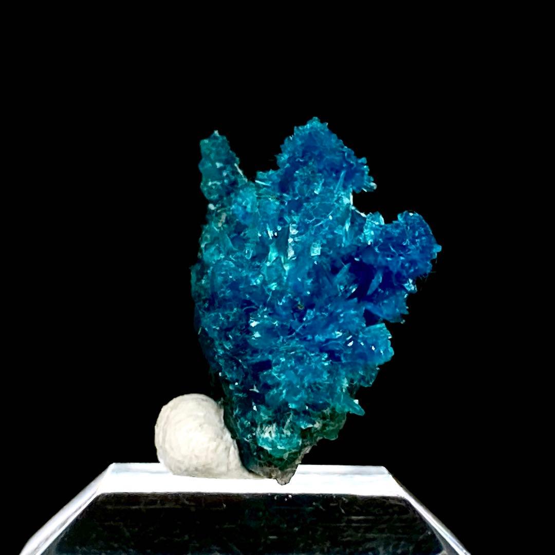 ＊*＊様 ペンタゴナイト　原石　鉱物標本　天然石　127