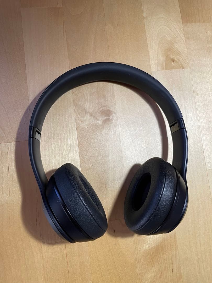 Beats Solo3 Wireless マットブラック　②