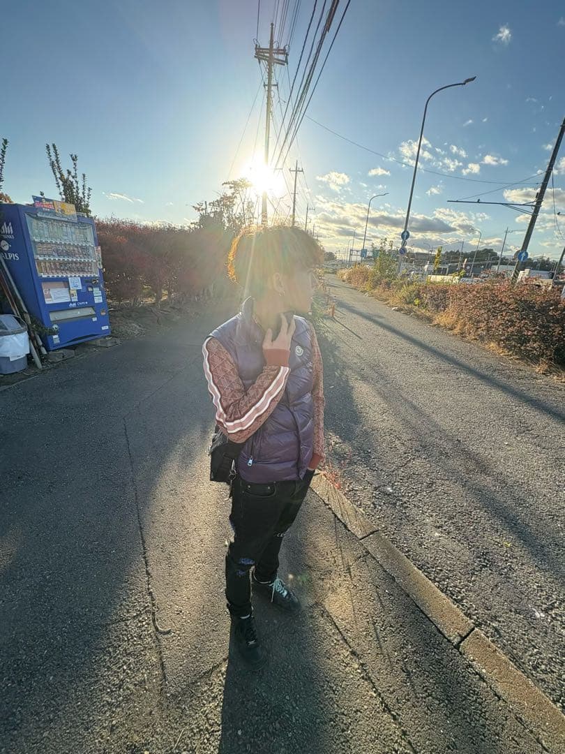 KSUBI ブラック スリムフィット デニムパンツ