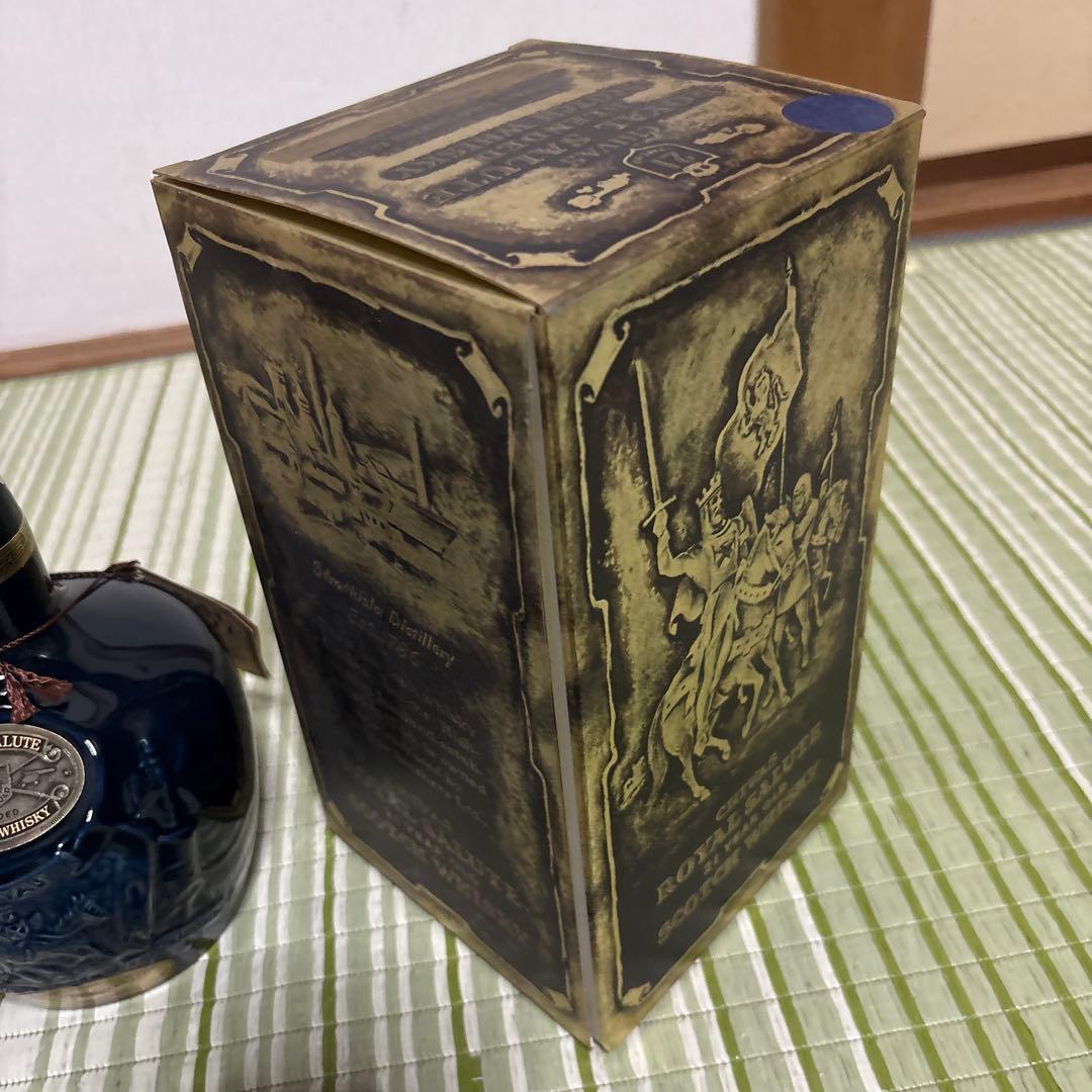 シーバス　ロイヤルサルート21年　陶器ボトル　700ml