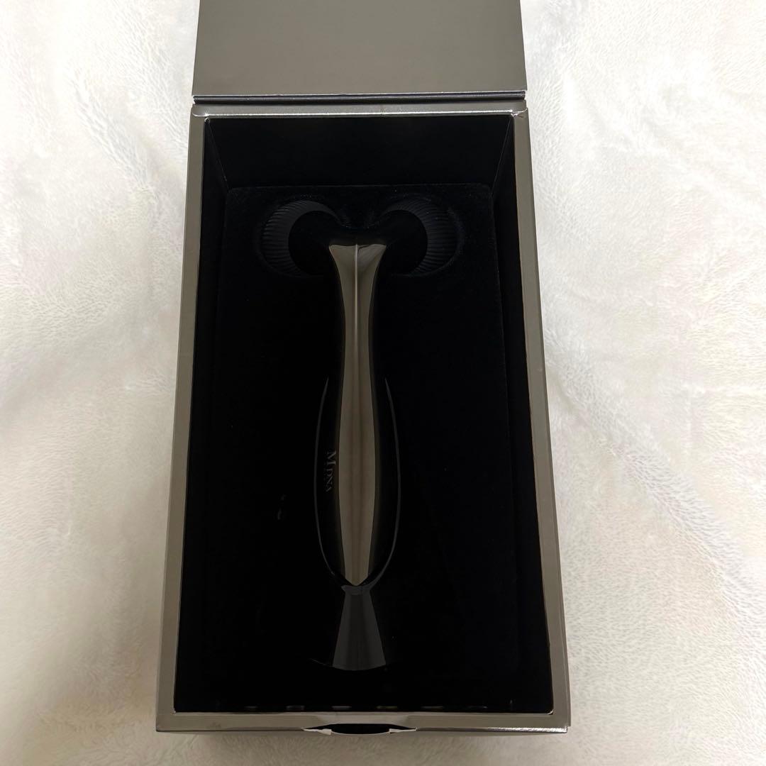 MDNA SKIN エムディーエムエースキン 美容ローラー オニキスブラック