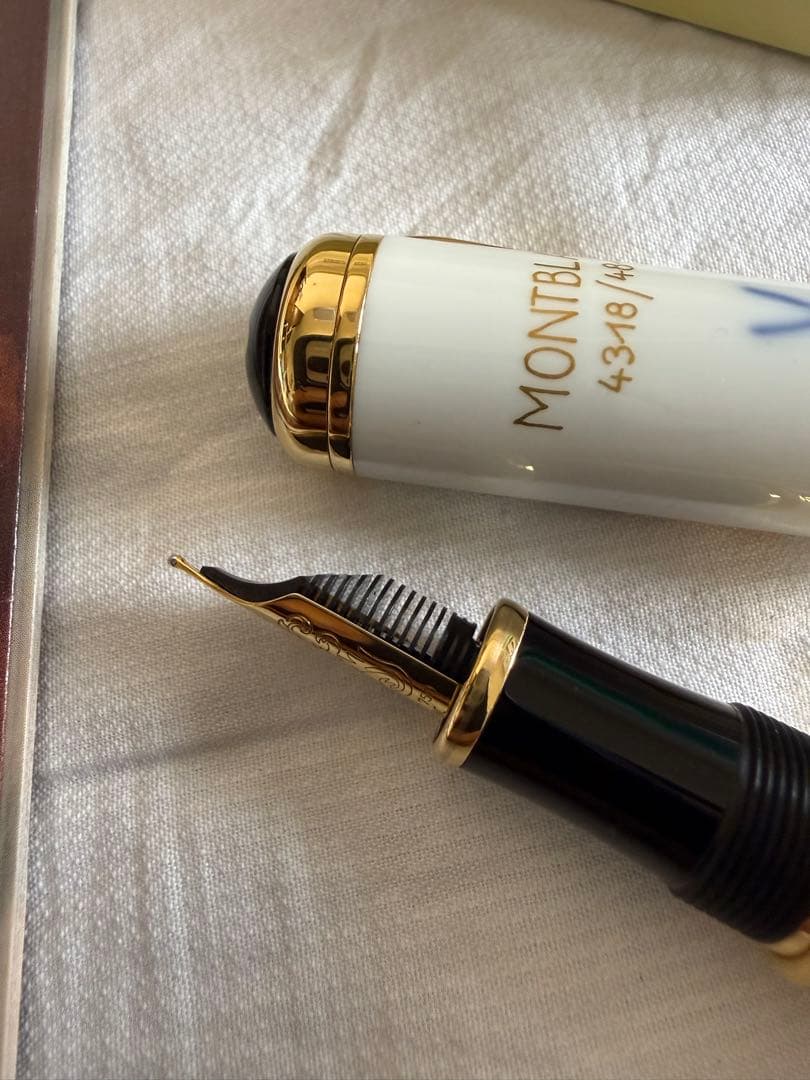 モンブラン万年筆特別限定品、ポンバドゥール侯爵夫人4810