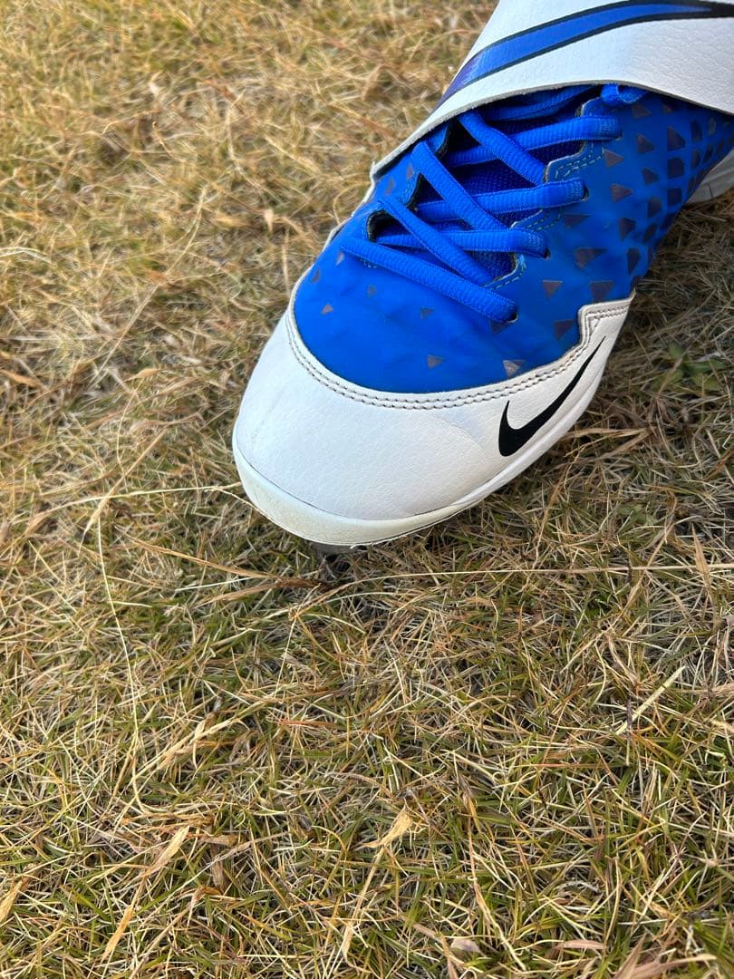 nike 野球　スパイク　トラウトモデル