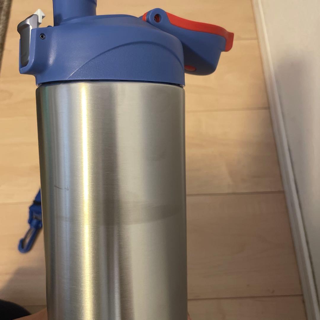 訳アリTIGER SAHARA 1.5L スポーツボトル