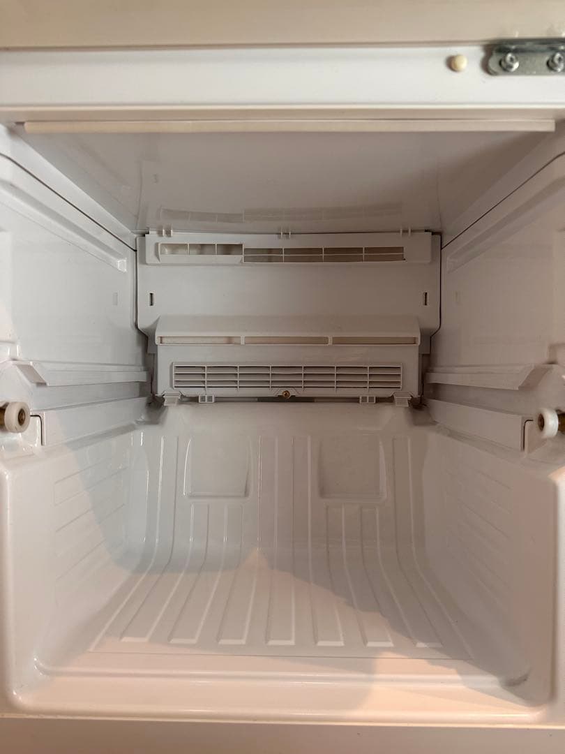 サラダ_National WiLL FRIDGE Mini レトロ冷蔵庫