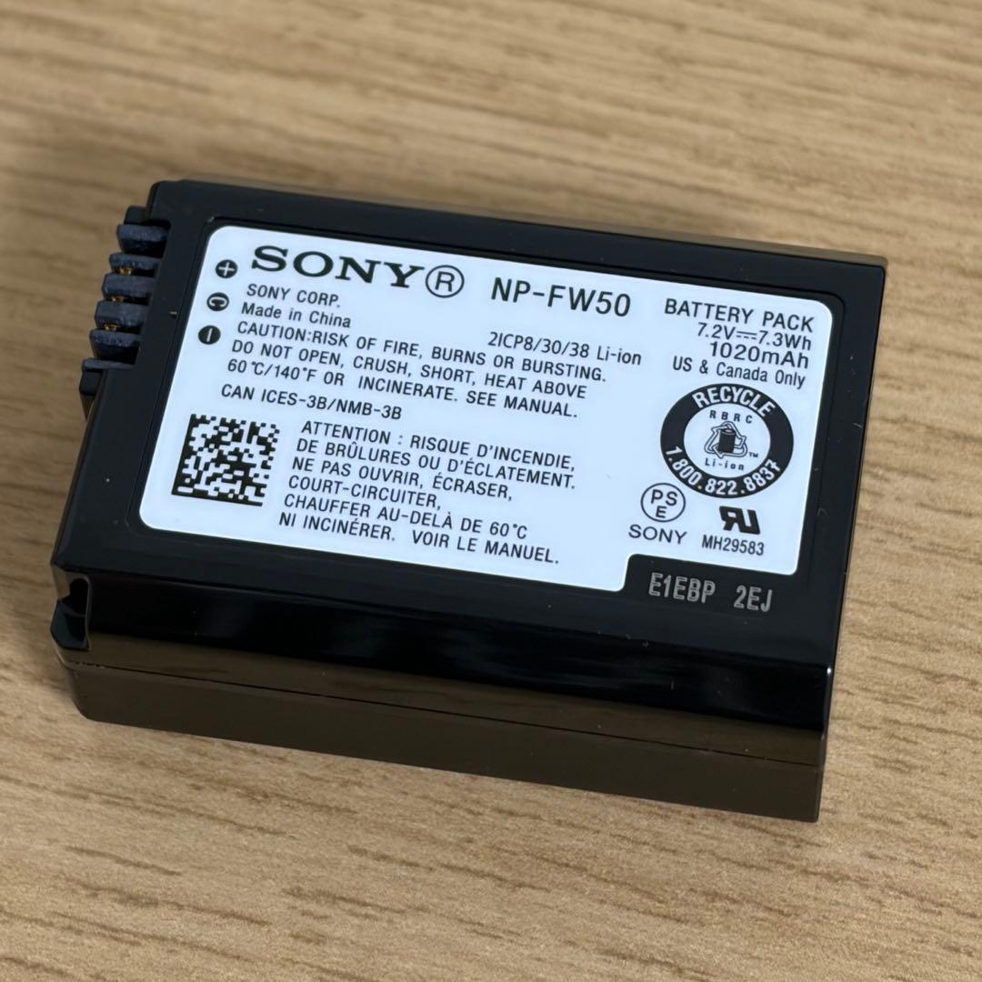 【値下げ】SONY α6400 ダブルキットレンズ　収納ケース付き