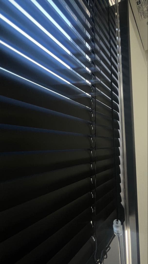 【美品】黒いアルミブラインド