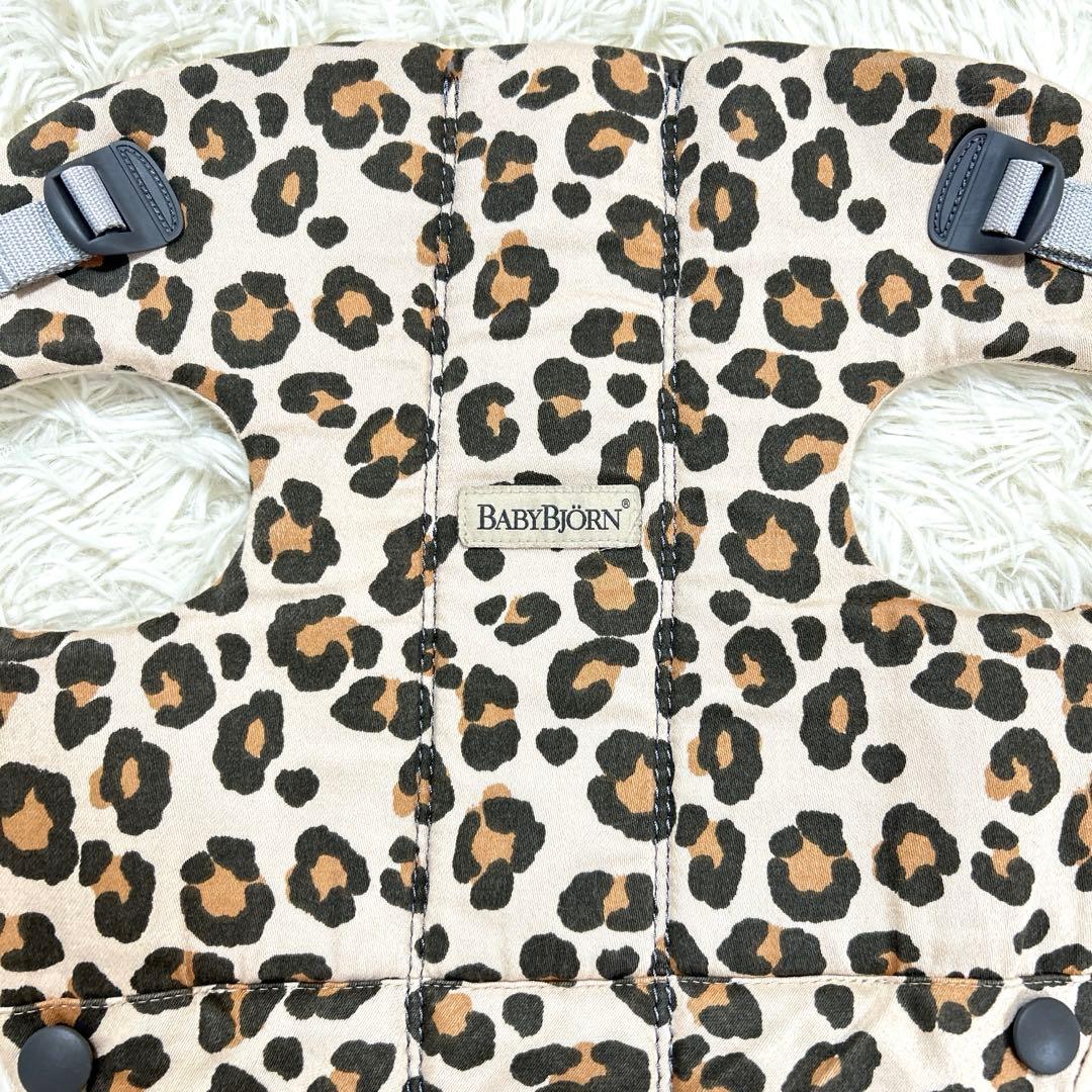 ベビービョルン 抱っこ紐 レオパード柄 ベビーキャリアミニ 新生児～1歳 簡単