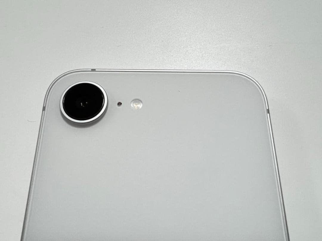 【BT100%美品】Apple iPhone16e 128GB ホワイト US版