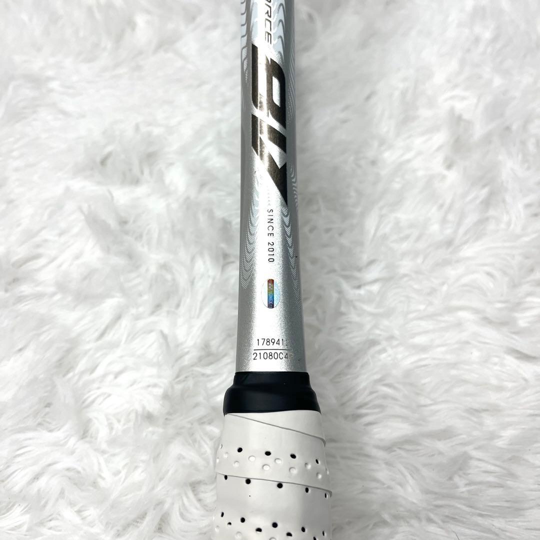 【美品】ヨネックス ナノフォース8v REV カスタムフィット ソフトテニス 白