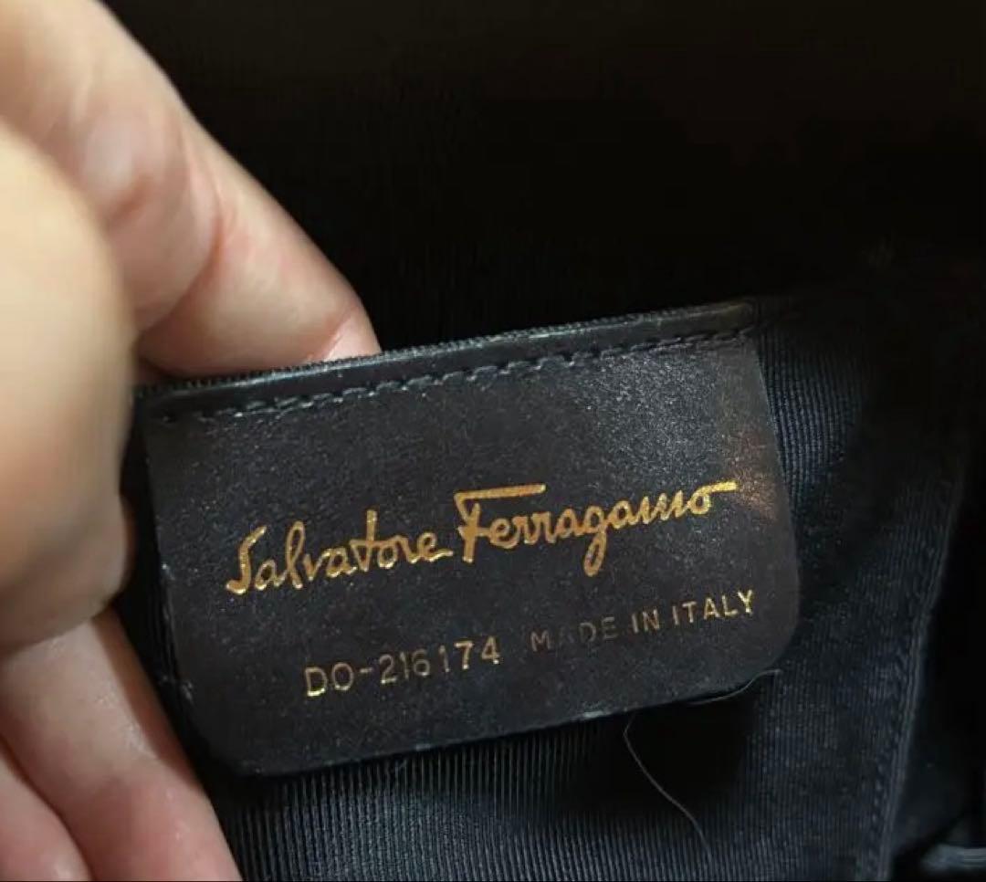 フェラガモ 夏のバッグ ビンテージ