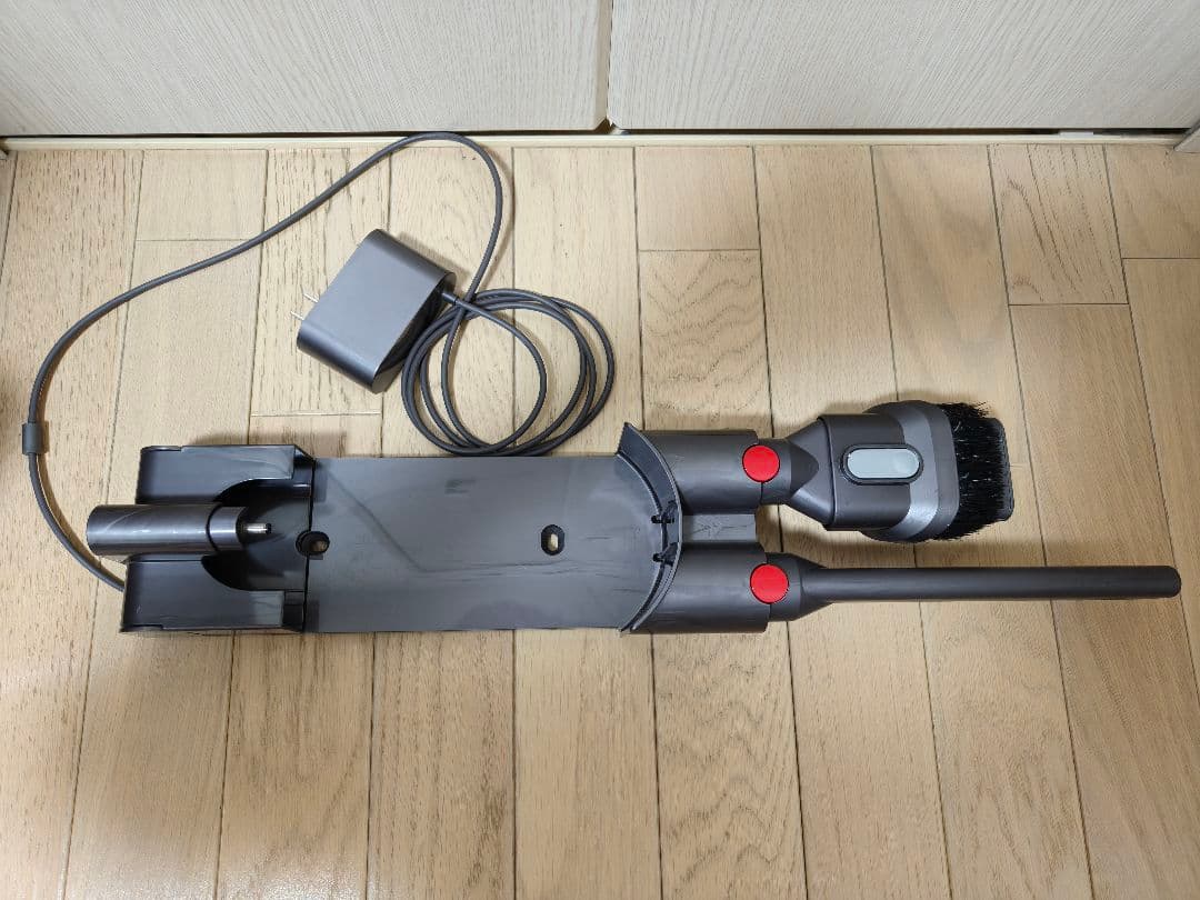 Dyson V8 Slim Fluffy SV10KSLM 2020年購入