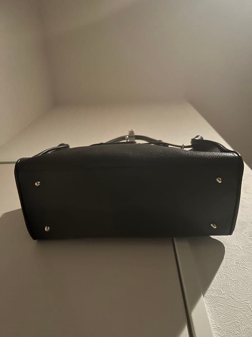 ミロスレザー ショルダーバッグ黒