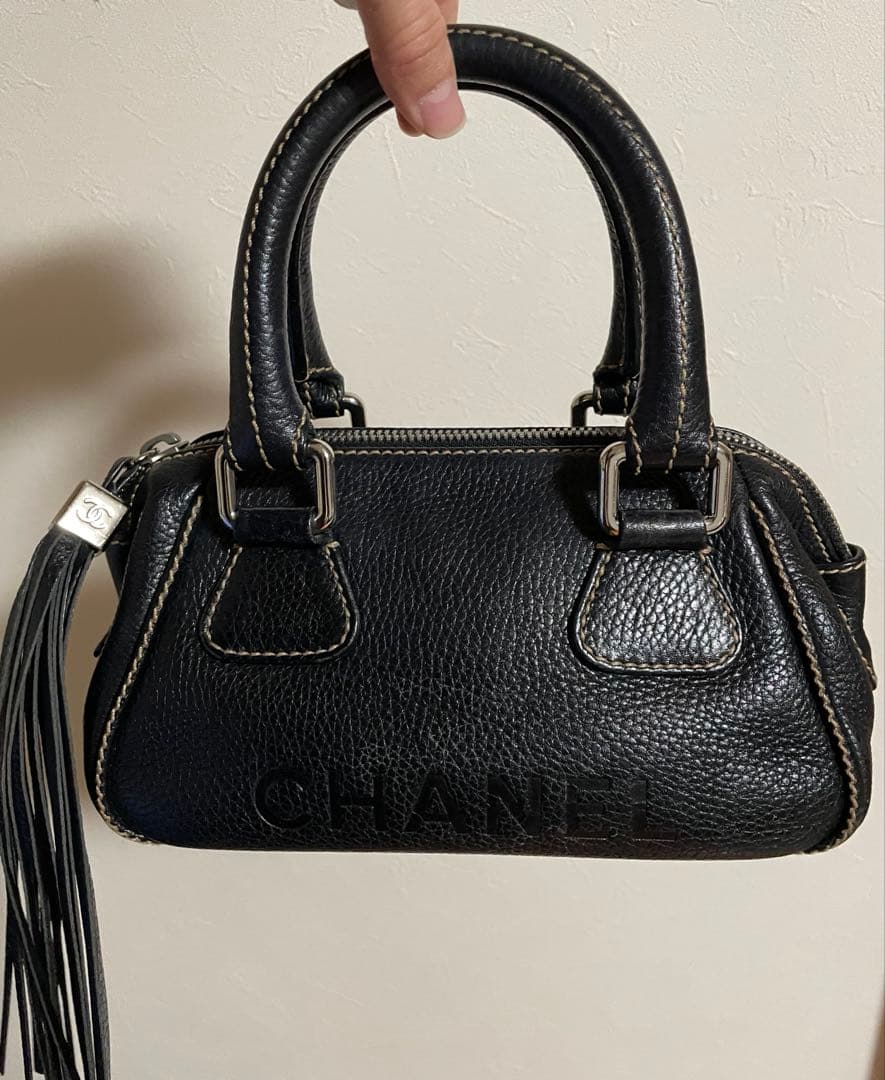 希少なミニサイズ CHANEL キャビアスキン　フリンジ ハンドバ