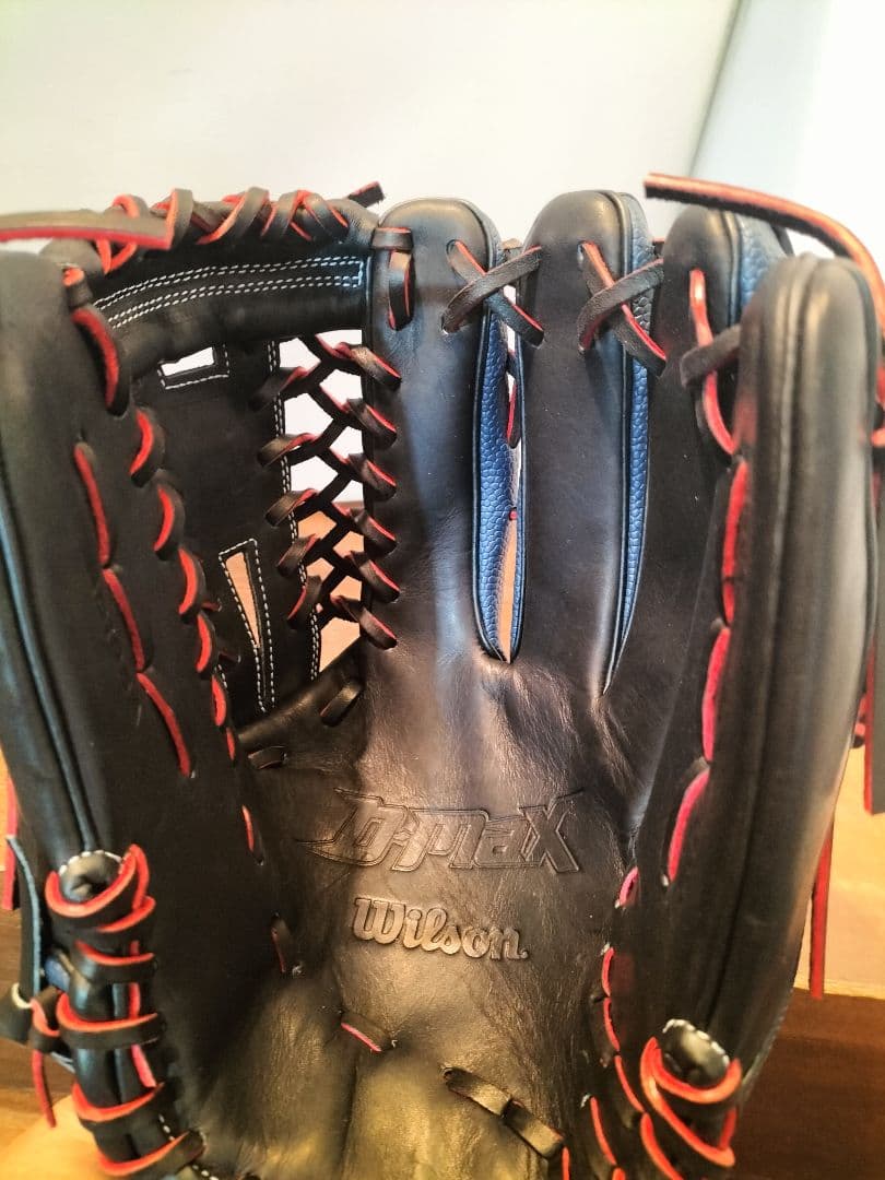 未使用品　ウィルソンwilson D-MAX 軟式　ユーティリティ 右投げ