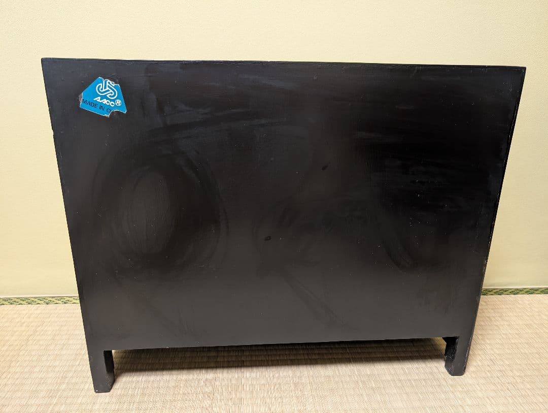 送料込み　黒漆塗りの花鳥風月タンス　キャビネット