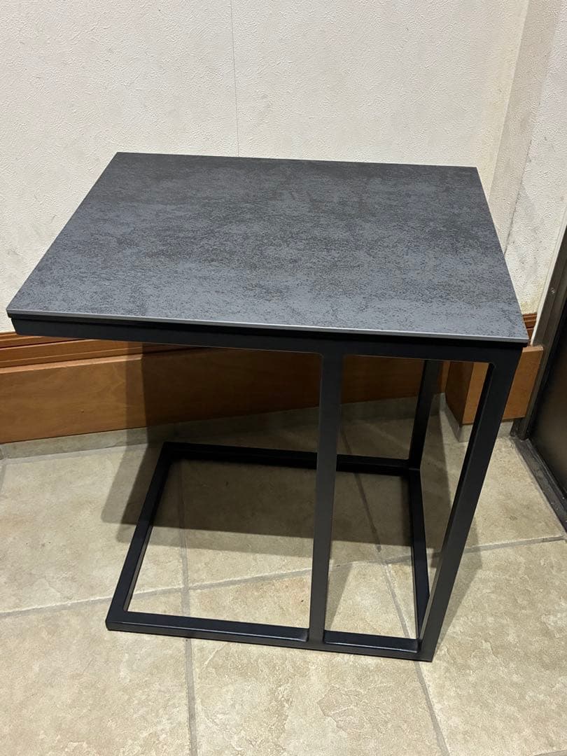 グラナダ　サイドテーブル　ストームグレイ