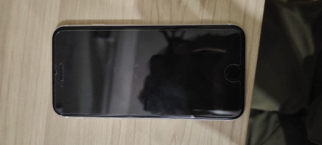 iPhone SE (第2世代) 128GB SIMフリー ホワイト