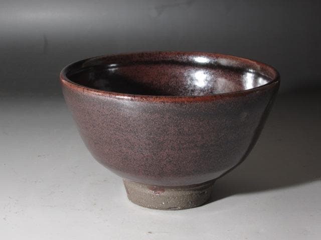 ☆　清水卯一　蓬莱鉄燿茶碗　どっしりかまえた一品です☆y456