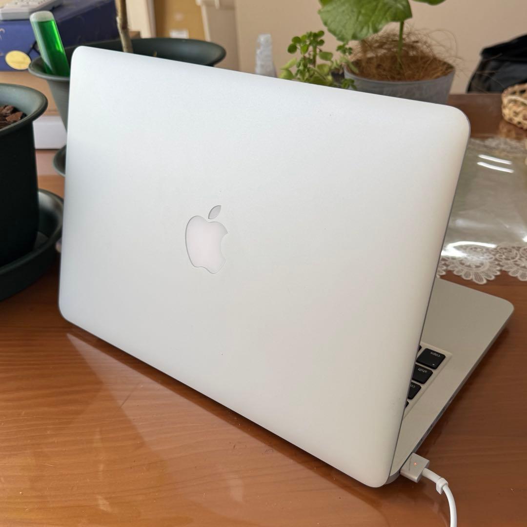 MacBookproシルバー 本体 13インチ