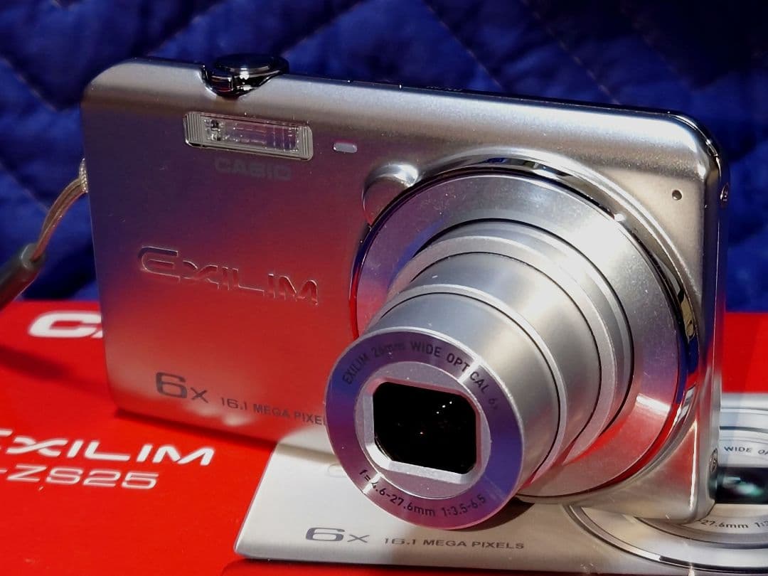 CASIO EXILIM EX-ZS25 シルバー SDカード4G付き