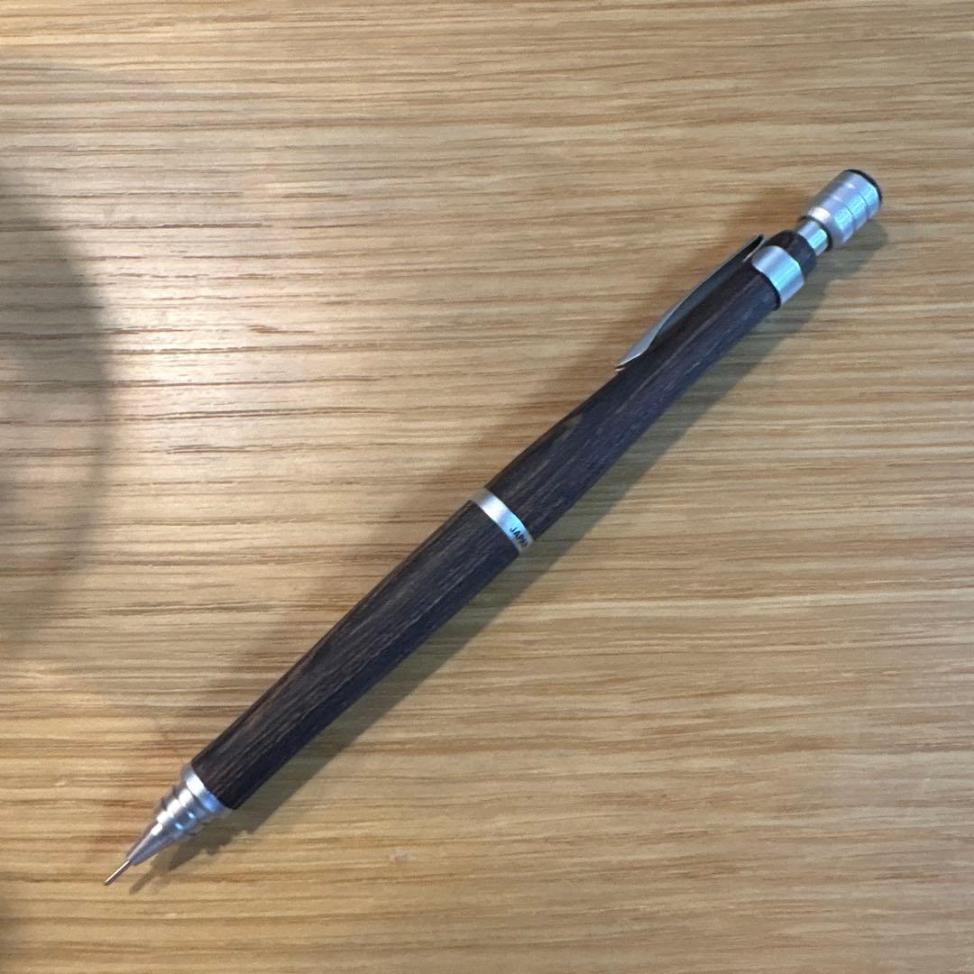 シャーペンまとめ売り筆箱付き