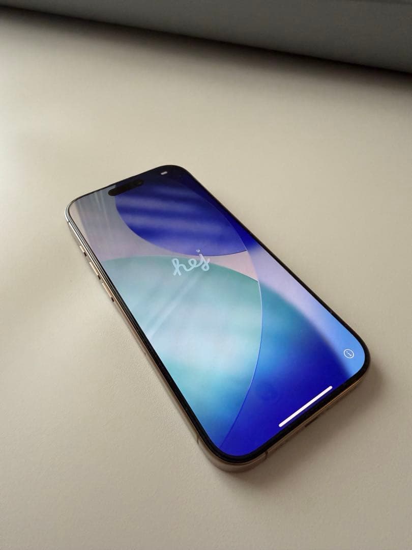 iPhone16Pro　デザートチタニウム　256GB　SIMフリー