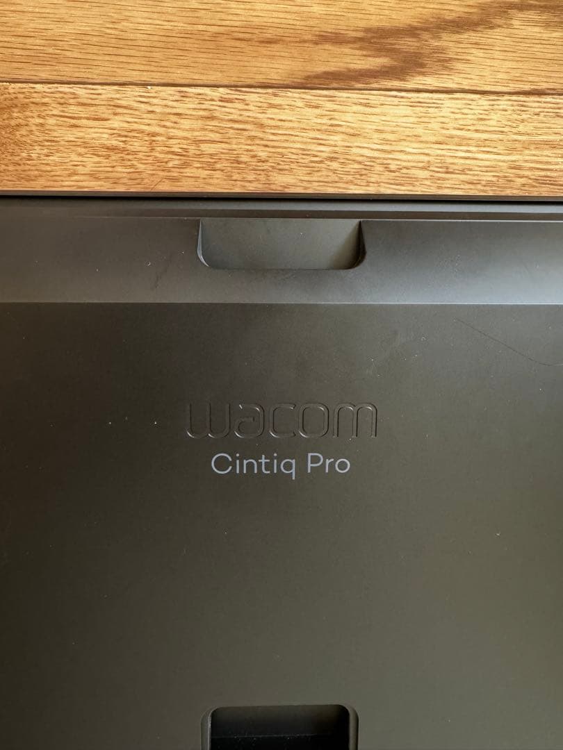 Wacom Cintiq Pro 24 ペンモデル　DTK-2420/K1-C