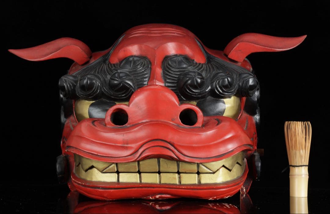 時代物 木彫獅子頭 朱漆金彩 幅49cm 獅子舞 神楽面 魔除 縁起物 骨董品