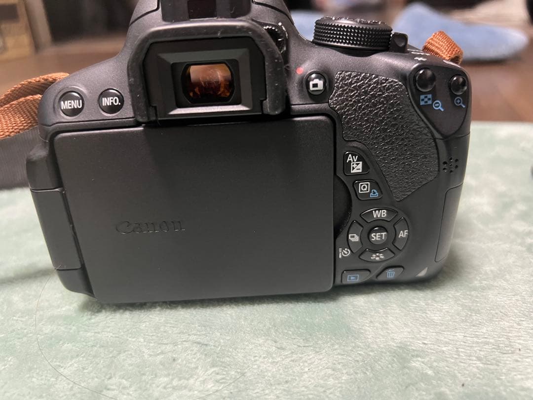 Canon デジタル一眼レフカメラ EOS Kiss X7i