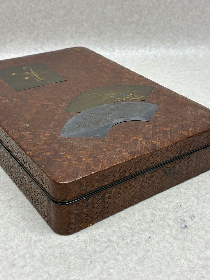 時代物 書道具 硯箱 作家物 扇面 彫金 象嵌 花文網代編 小物入 明治大正時代