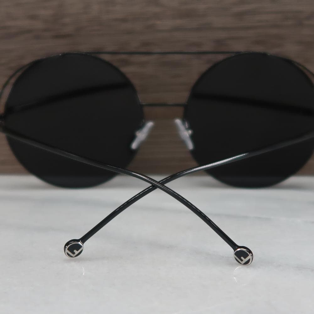 【新品,ケース訳あり】Nissy(AAA西島隆弘さん)着用 FENDIサングラス