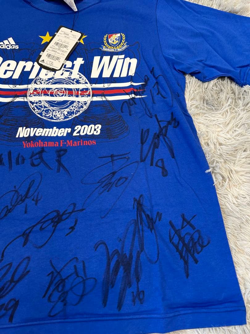 2003 横浜マリノス松田直樹選手他15名サイン入りTシャツ